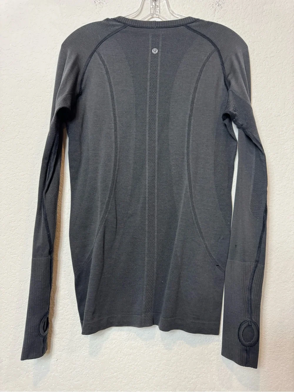 Lululemon Swiftly Tech Seamless Long Sleeve Active Top Charcoal Gray Women’s 10